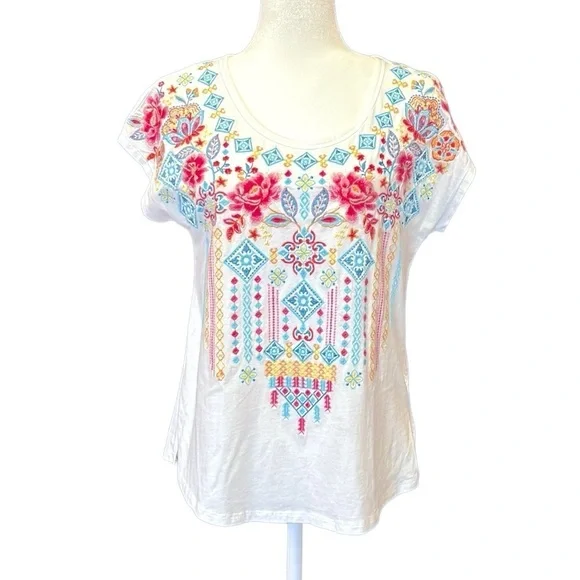 Savanna Jane Floral Embroidered Top White Size Small - Picture 9 of 11